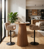 Bar-Set mit Lewis-Bartisch aus Eiche und 2 Melody-Barhockern in Beige