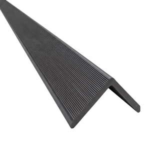 Kinsley – Ober- und Abschlussleiste für Fassadenverkleidung aus schwarzem Verbundwerkstoff, 2900 x 219 x 29 mm